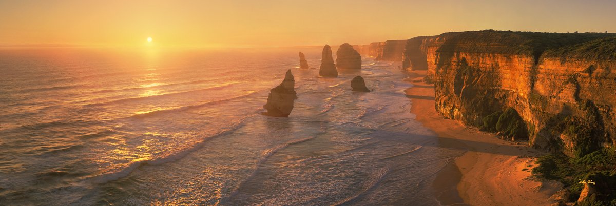 buy-and-sell-the-twelve-apostles-fashion_0.jpg