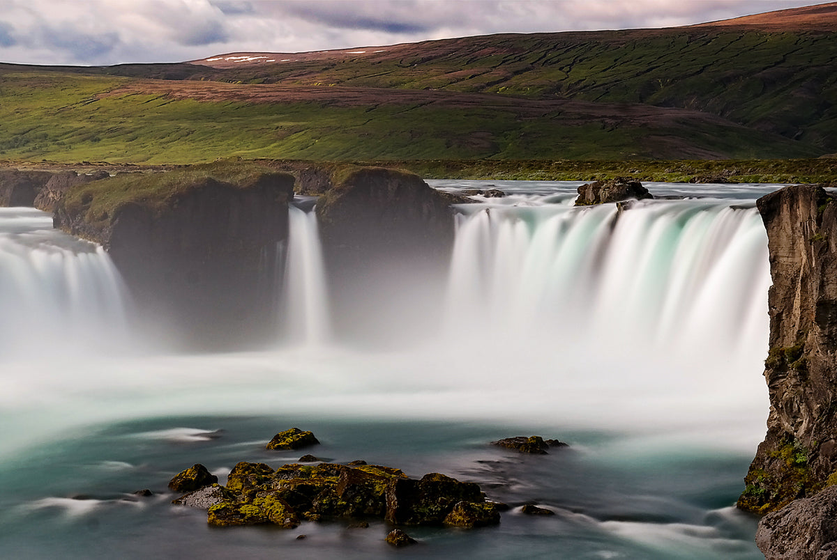 leaking-out-of-your-godafoss-online_0.jpg