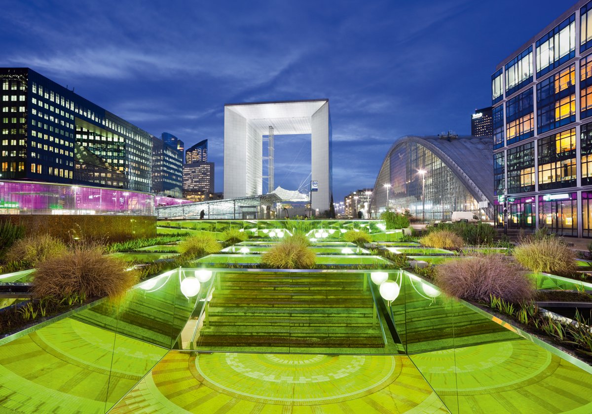 official-store-of-the-paris-iii-online-now_0.jpg